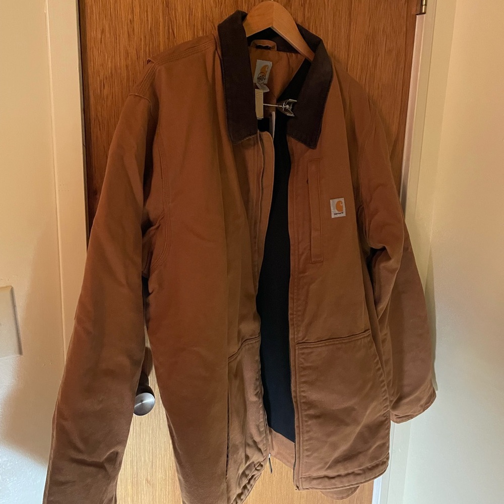 Men’s XL Vintage style Carhartt Sherpa lined jacket. New with tags never worn.